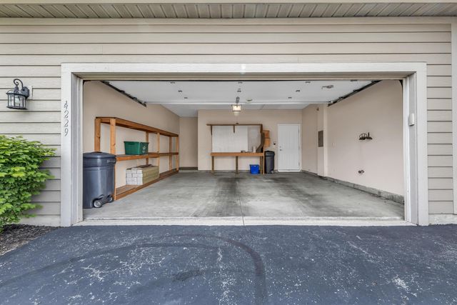 4229 Waterside Place, Grove City, OH 43123