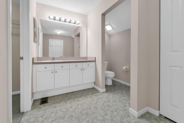 4229 Waterside Place, Grove City, OH 43123