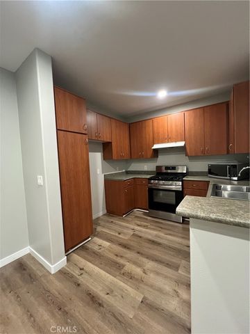 855 Francesca 103, Walnut, CA 91789