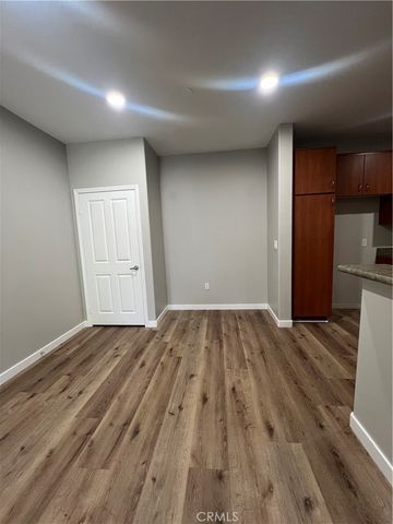 855 Francesca 103, Walnut, CA 91789