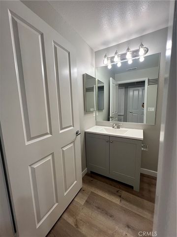 855 Francesca 103, Walnut, CA 91789