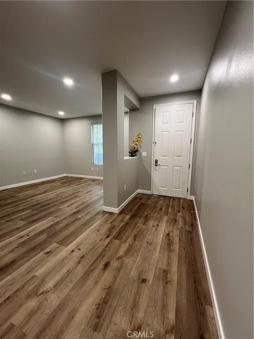 855 Francesca 103, Walnut, CA 91789