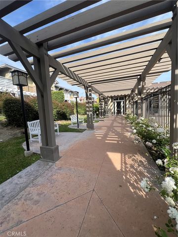 855 Francesca 103, Walnut, CA 91789
