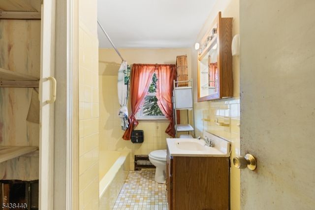 102 Hobson St, Bloomfield Twp., NJ 07003