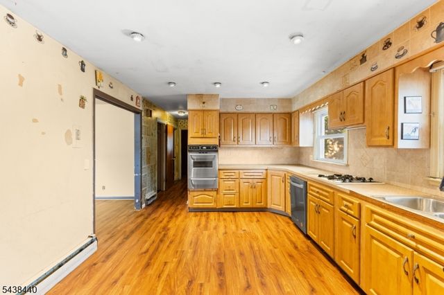 102 Hobson St, Bloomfield Twp., NJ 07003