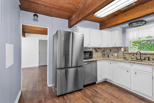 6035 County Road 374, Marquez, TX 77865