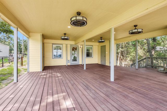 6035 County Road 374, Marquez, TX 77865