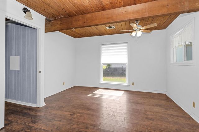 6035 County Road 374, Marquez, TX 77865