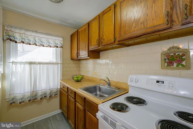 11-B SOUTHWAY, Greenbelt, MD 20770