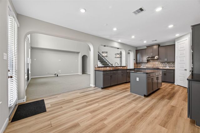 2011 Creekside Park Drive, Pearland, TX 77089