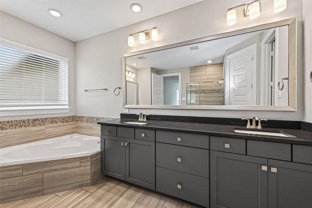 2011 Creekside Park Drive, Pearland, TX 77089