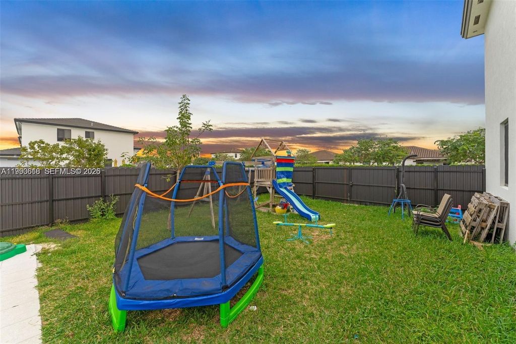 Image 38 of property listing at 22712 SW 129th Ave, Miami, FL 33170