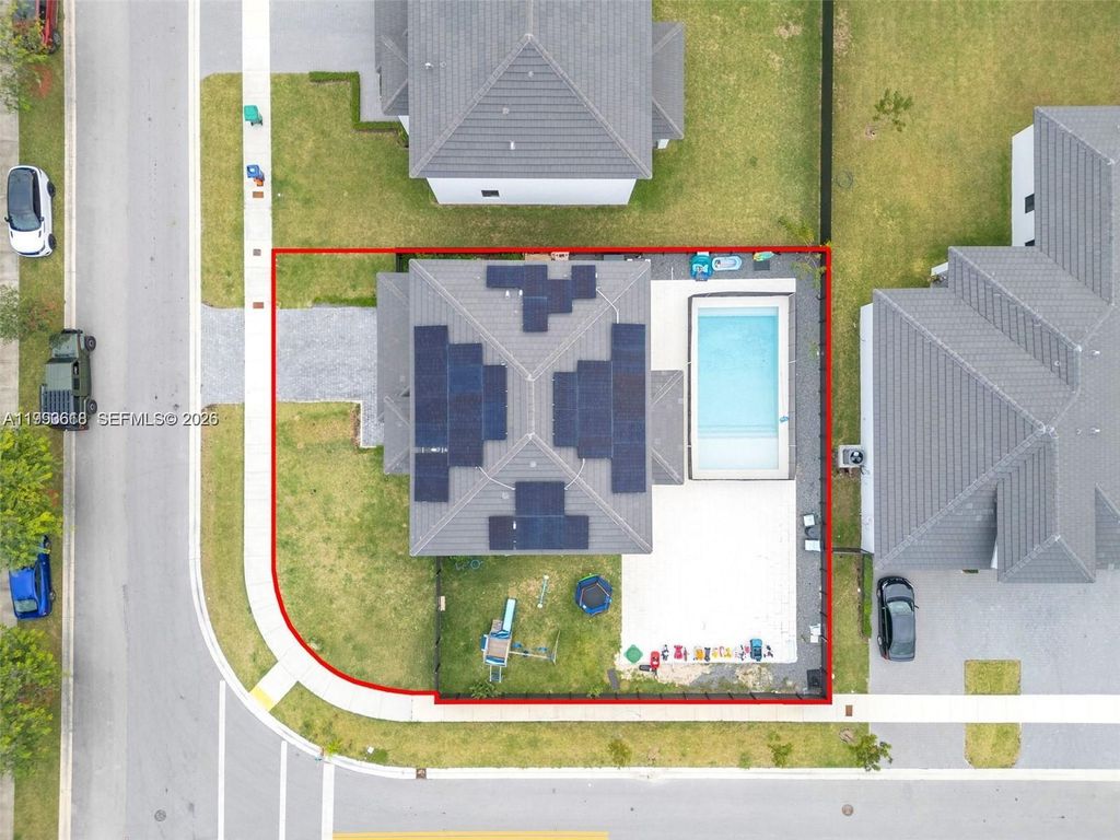 Image 42 of property listing at 22712 SW 129th Ave, Miami, FL 33170