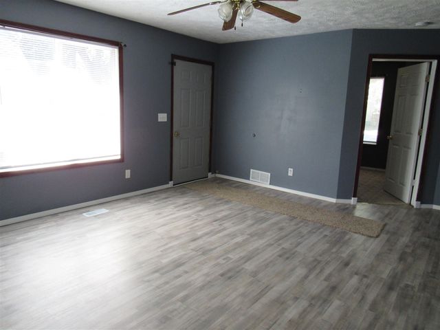 2708 Worden Street, Norton Shores, MI 49444
