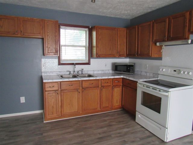 2708 Worden Street, Norton Shores, MI 49444