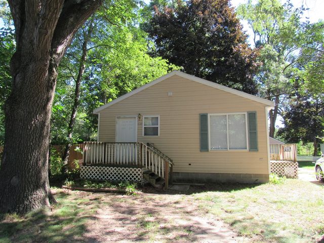 2708 Worden Street, Norton Shores, MI 49444