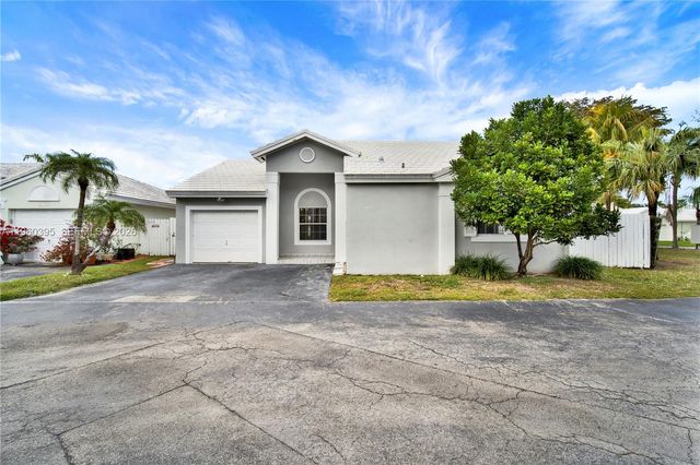 11321 SW 62nd Ln, Miami, FL 33173