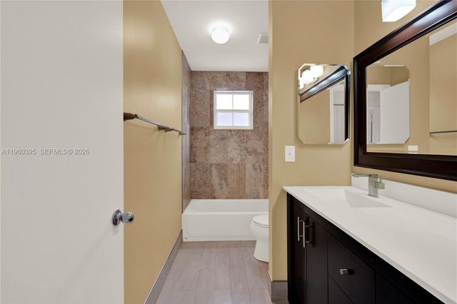 11321 SW 62nd Ln, Miami, FL 33173