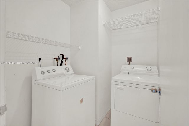 11321 SW 62nd Ln, Miami, FL 33173