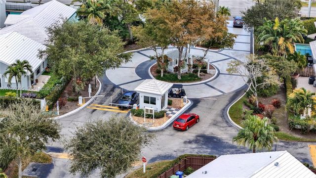 11321 SW 62nd Ln, Miami, FL 33173