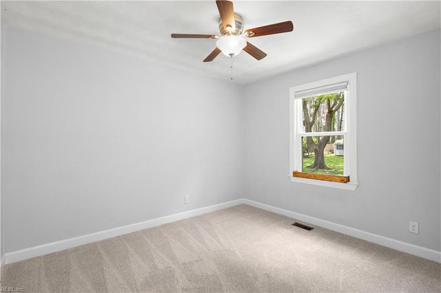 616 Elmhurst LN, Portsmouth, VA 23701