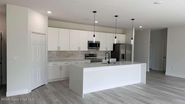 1091 Wing Road SW, Palm Bay, FL 32908