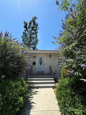 17730 Martha Street, Encino (los Angeles), CA 91316