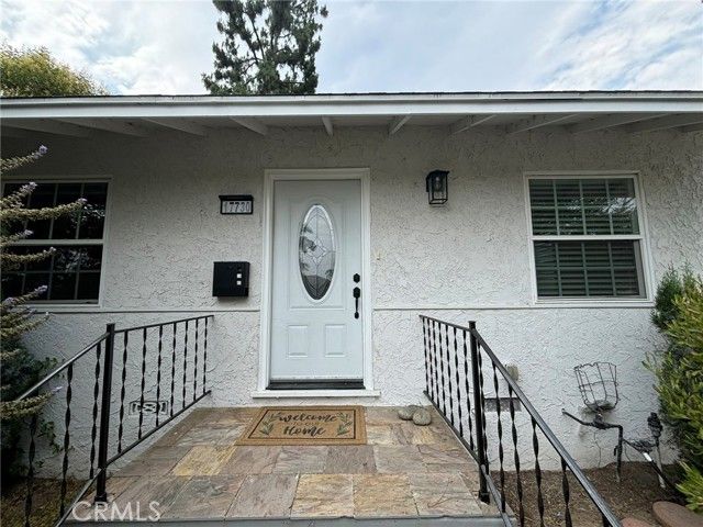 17730 Martha Street, Encino (los Angeles), CA 91316