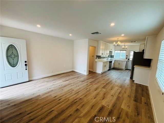 17730 Martha Street, Encino (los Angeles), CA 91316