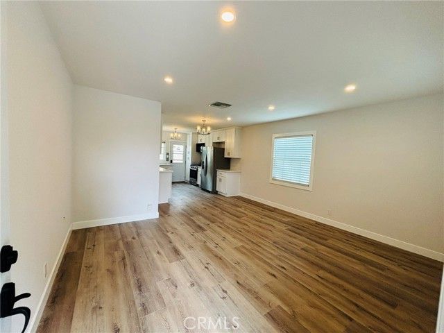 17730 Martha Street, Encino (los Angeles), CA 91316