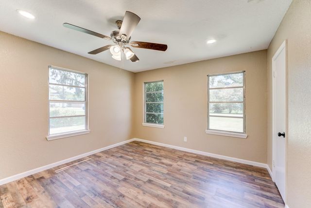 305 Yaupon Street, Sweeny, TX 77480