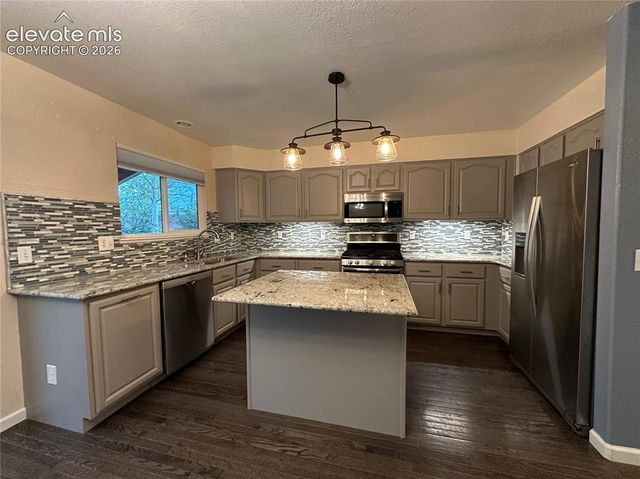 3245 Richmond Drive, Colorado Springs, CO 80922