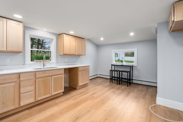 78 Pleasant St, Grafton, MA 01519