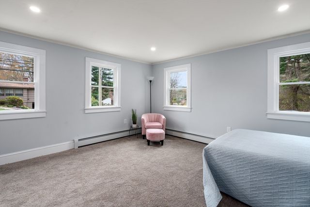 78 Pleasant St, Grafton, MA 01519