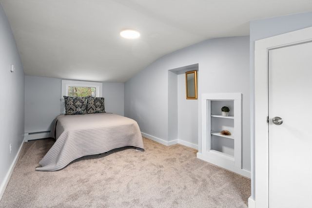 78 Pleasant St, Grafton, MA 01519