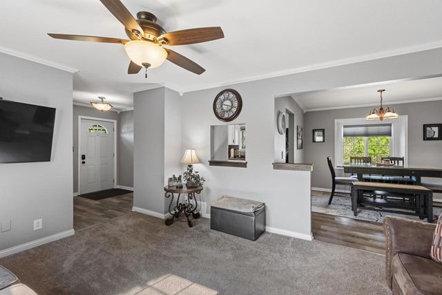 W6104 State Road 33, Juneau, WI 53039
