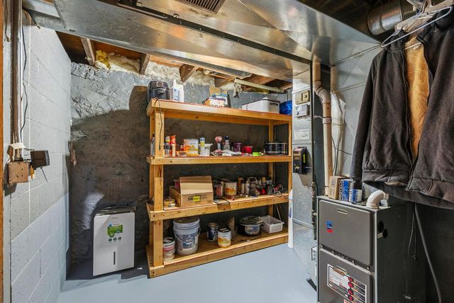 W6104 State Road 33, Juneau, WI 53039