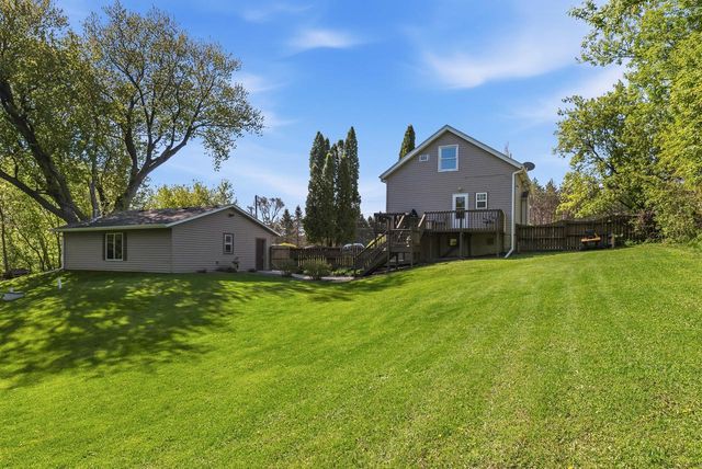 W6104 State Road 33, Juneau, WI 53039