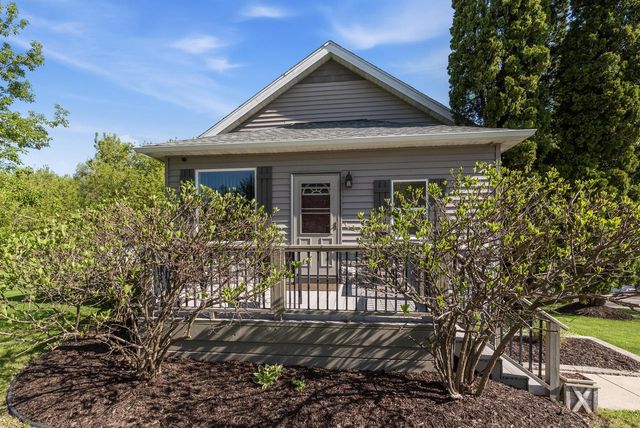 W6104 State Road 33, Juneau, WI 53039