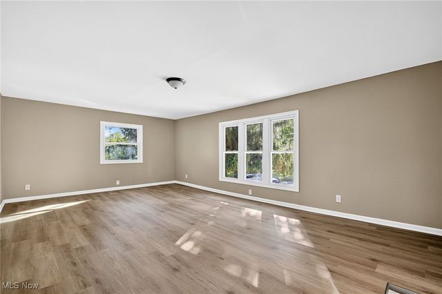 2185 Stahl Road, Akron, OH 44319