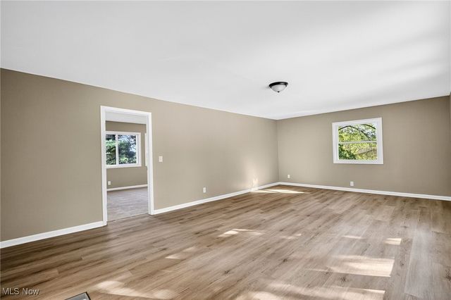 2185 Stahl Road, Akron, OH 44319