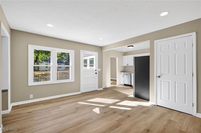 2185 Stahl Road, Akron, OH 44319