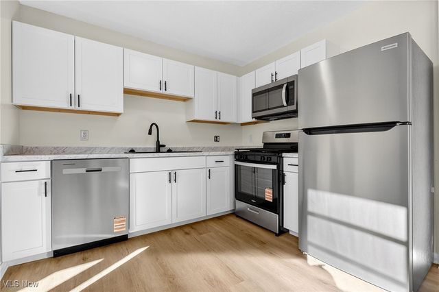 2185 Stahl Road, Akron, OH 44319