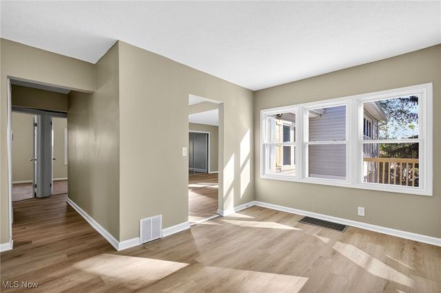 2185 Stahl Road, Akron, OH 44319