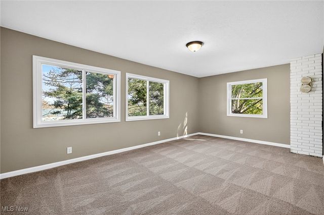 2185 Stahl Road, Akron, OH 44319