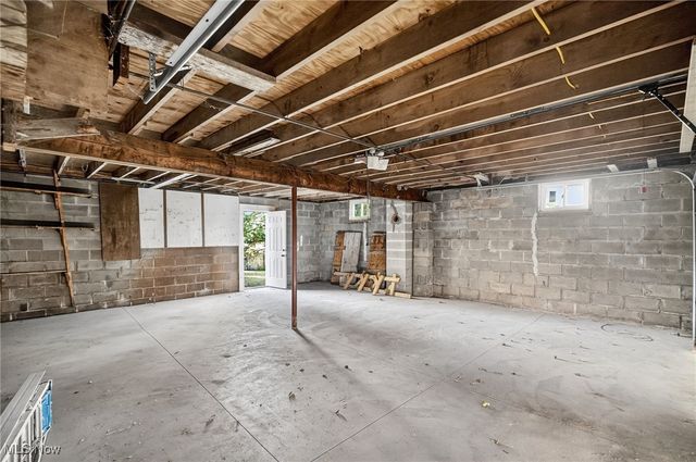 2185 Stahl Road, Akron, OH 44319