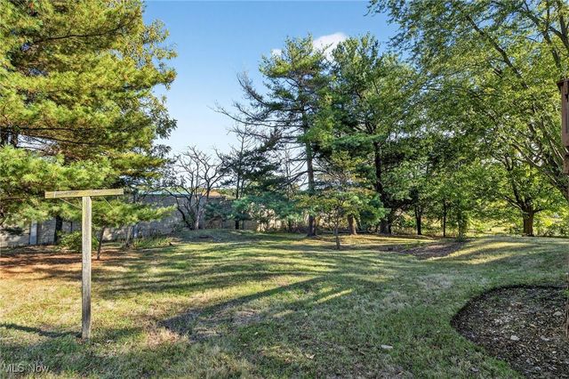 2185 Stahl Road, Akron, OH 44319