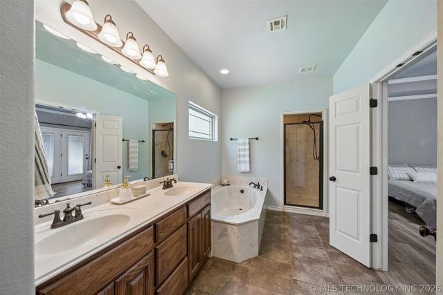 3404 Heritage Hills Parkway, Claremore, OK 74019
