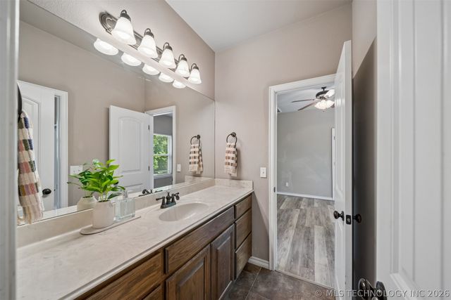 3404 Heritage Hills Parkway, Claremore, OK 74019