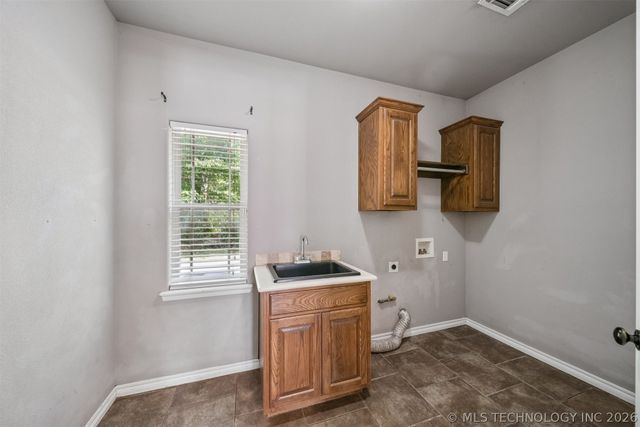 3404 Heritage Hills Parkway, Claremore, OK 74019